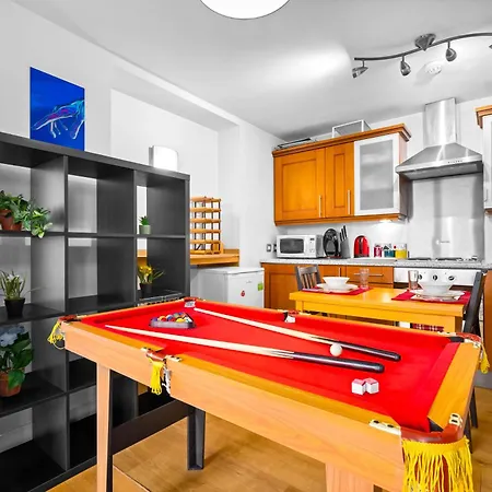 Central Flat Pool Table Balcony Sheffield Exterior foto